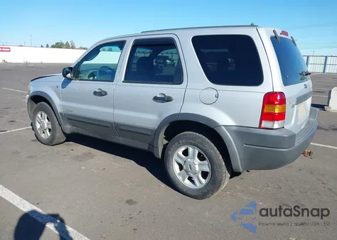 2002 Ford Escape Xlt from USA, damaged, VIN 1FMCU04162KB87185